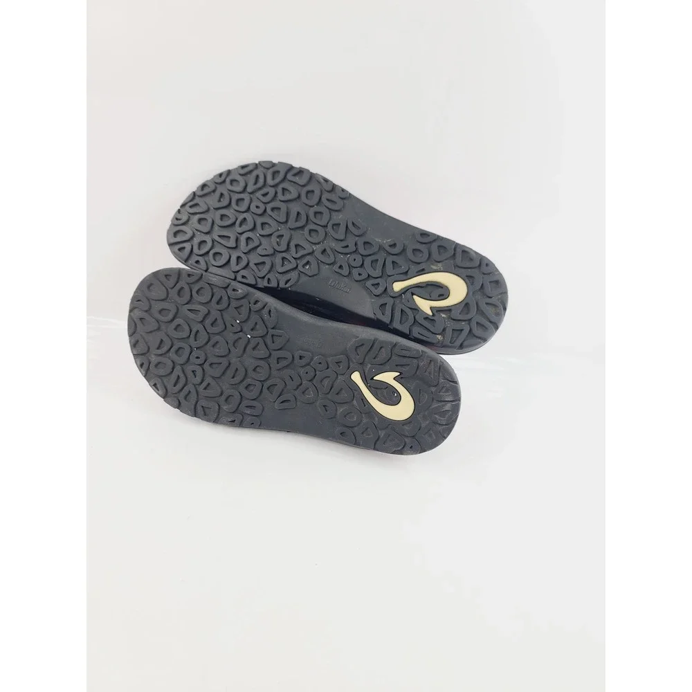 Olukai, Slip-On Open Toe Synthetic‎ Casual Flip-Flop Sandal, Men Size 9 Black.